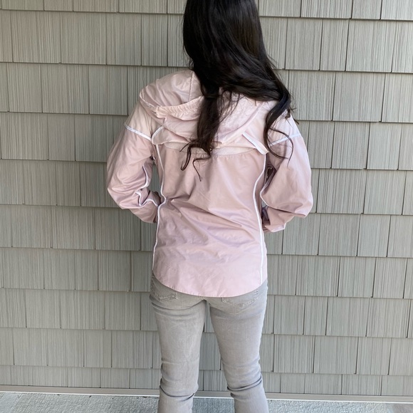 Nike Millennial Pink 90s Windbreaker Jacket Small - Picture 2 of 8